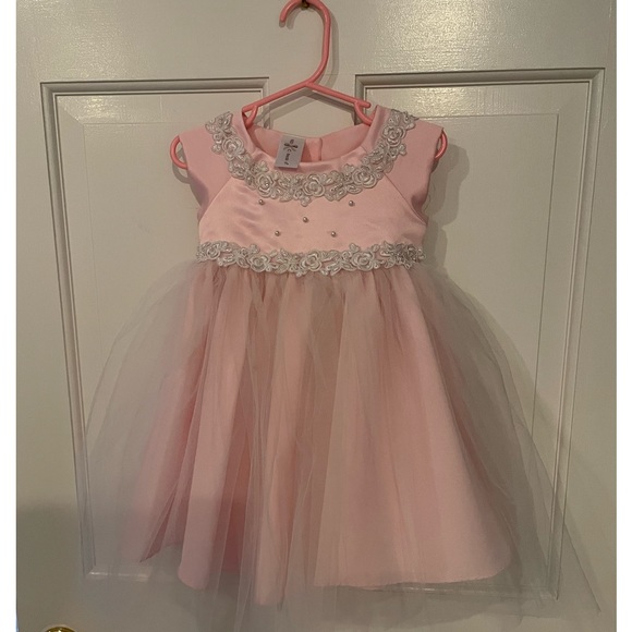 Formal Pink Dress for Weddings or Photoshoot - Picture 1 of 3